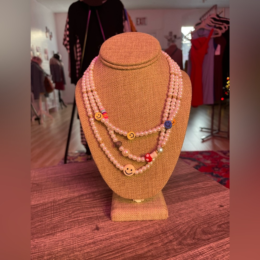 LAYERED PEARL NECKLACE